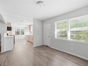 2926 N Prairie Creek Road , Dallas Texas 75227