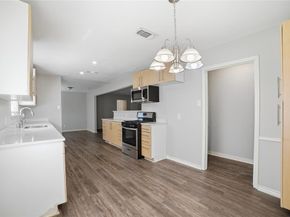 2926 N Prairie Creek Road , Dallas Texas 75227