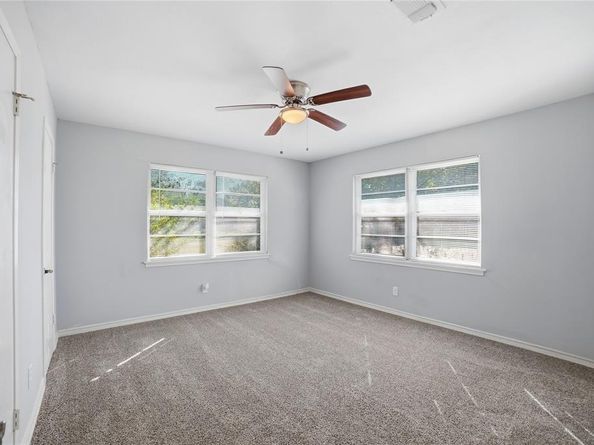 2926 N Prairie Creek Road , Dallas Texas 75227