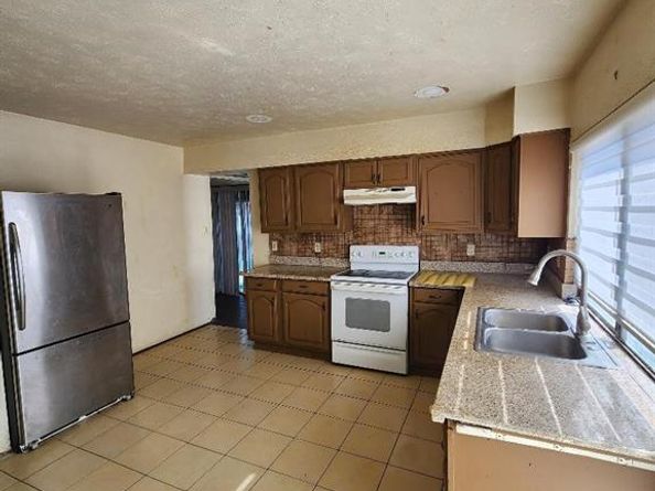 3114  Nutmeg Lane , Garland Texas 75044