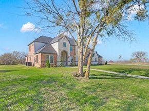 828  Mallard Pointe Drive , Grand Prairie Texas 75104