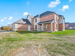 828  Mallard Pointe Drive , Grand Prairie Texas 75104