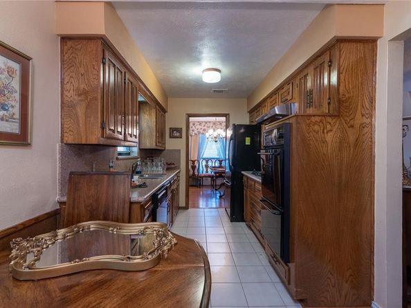 7421  Indian Ridge Trail , Dallas Texas 75232