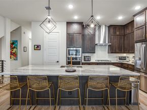 1053  Manacor Lane , Dallas Texas 75212