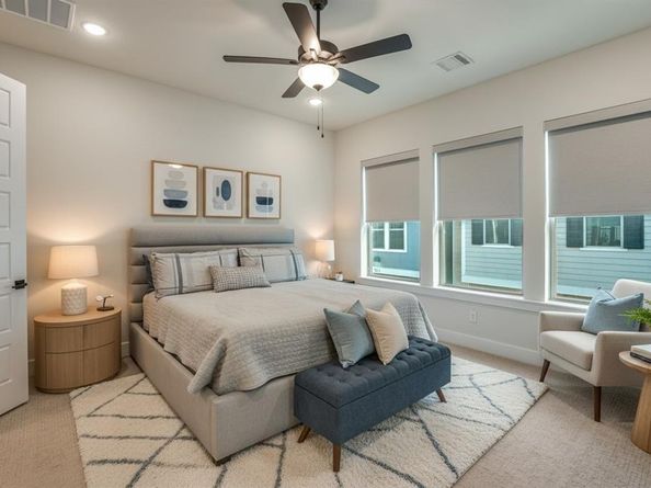 1053  Manacor Lane , Dallas Texas 75212