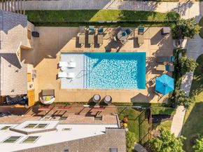 1053  Manacor Lane , Dallas Texas 75212