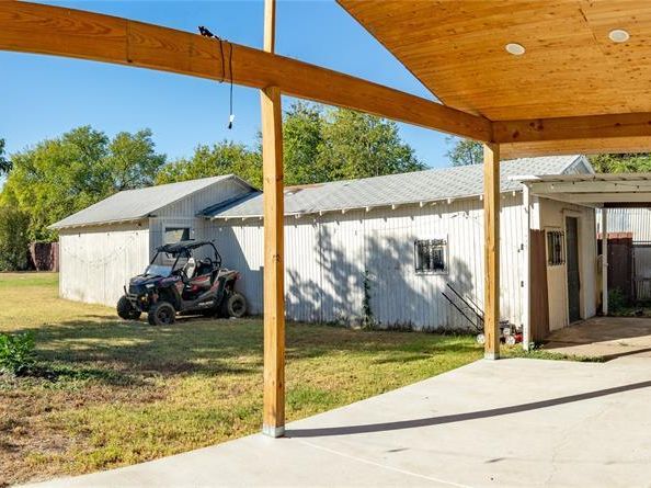 8113  Raymond Avenue , White Settlement Texas 76018