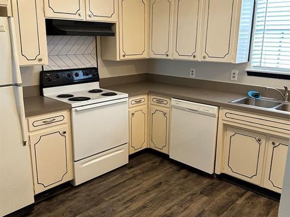 3712  Dexter  , Fort Worth Texas 76107