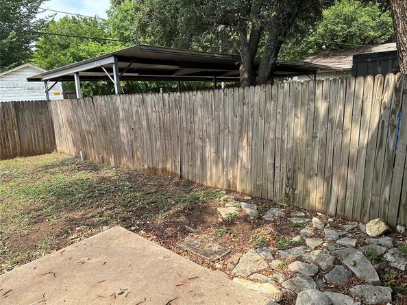 3712  Dexter  , Fort Worth Texas 76107