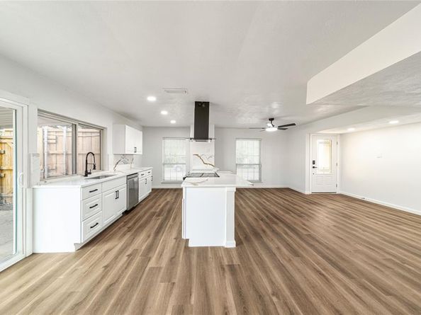 3305  Overglen Drive , Garland Texas 75043