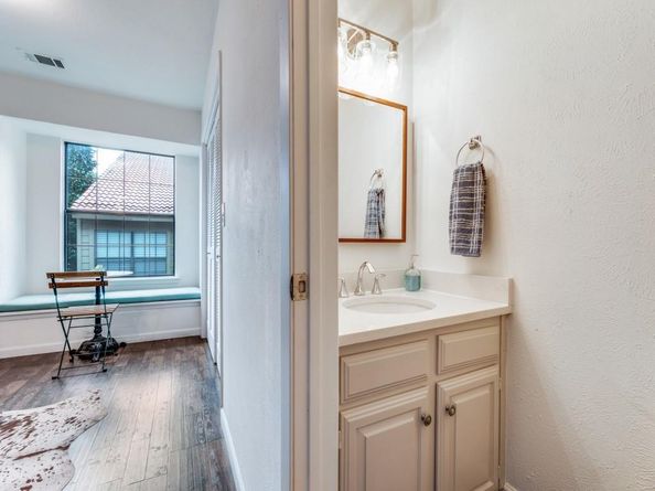 5200  Martel Avenue  6Q, Dallas Texas 75206