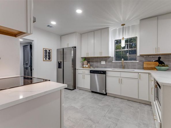 5848  Kenwood Avenue , Dallas Texas 75206