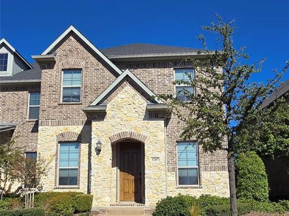 1207  Birds Fort Trail , Arlington Texas 76005