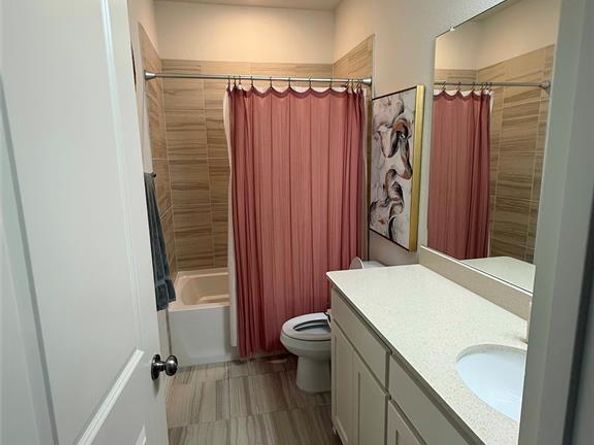 1207  Birds Fort Trail , Arlington Texas 76005