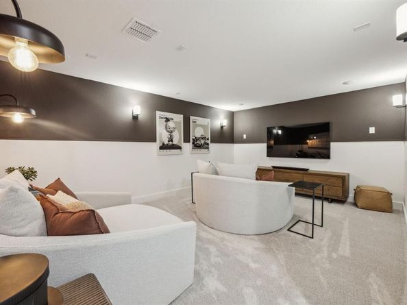 5916  Hodgkin Avenue , Pilot Point Texas 76258