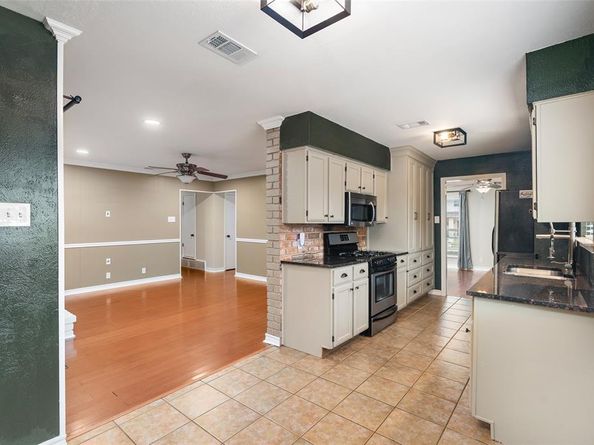 748  Vinecrest Lane , Richardson Texas 75080