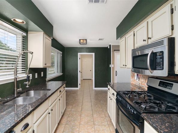 748  Vinecrest Lane , Richardson Texas 75080