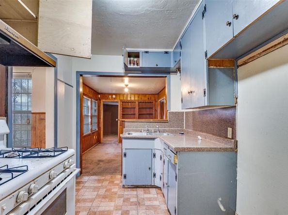 2547  Fordham Road , Dallas Texas 75216