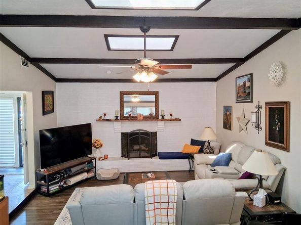 1218  Merrimac Trail , Garland Texas 75043