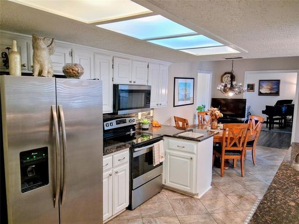 1218  Merrimac Trail , Garland Texas 75043