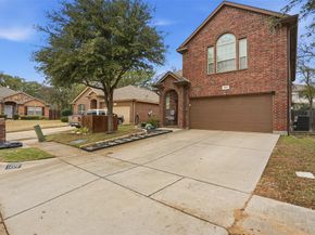 1205  Briarwood Drive , Azle Texas 76020