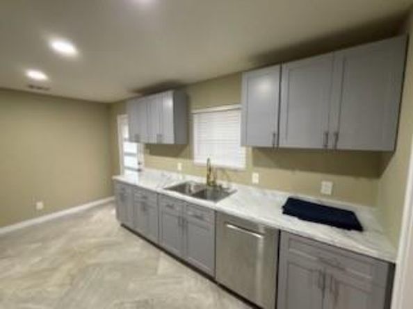 1570  Sutter Street , Dallas Texas 75216