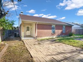 6702  Flamewood Drive , Arlington Texas 76001