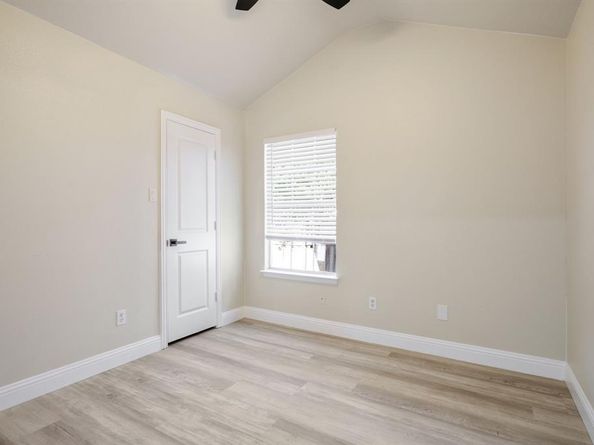 6702  Flamewood Drive , Arlington Texas 76001