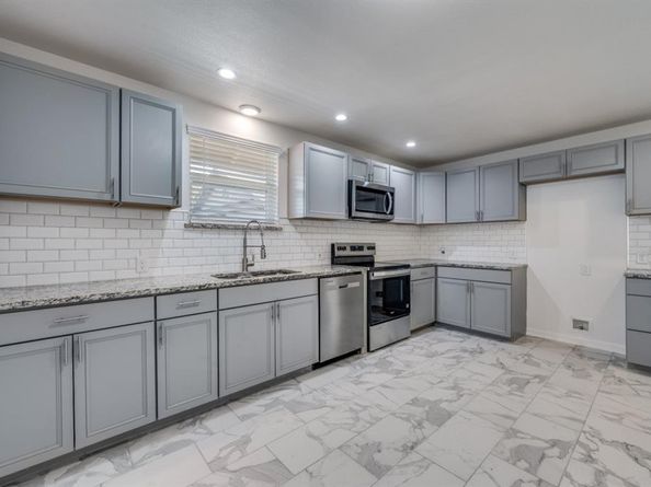 5546  Bernal Drive , Dallas Texas 75212