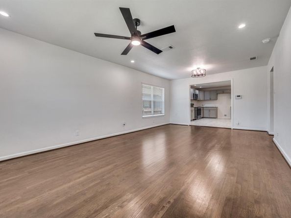 5546  Bernal Drive , Dallas Texas 75212