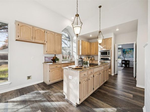 3006  Cottonwood Court , Rowlett Texas 75088