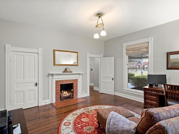 441 S Dallas Avenue , Lancaster Texas 75146