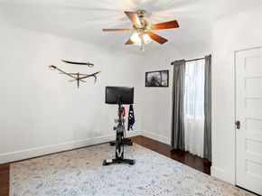 441 S Dallas Avenue , Lancaster Texas 75146