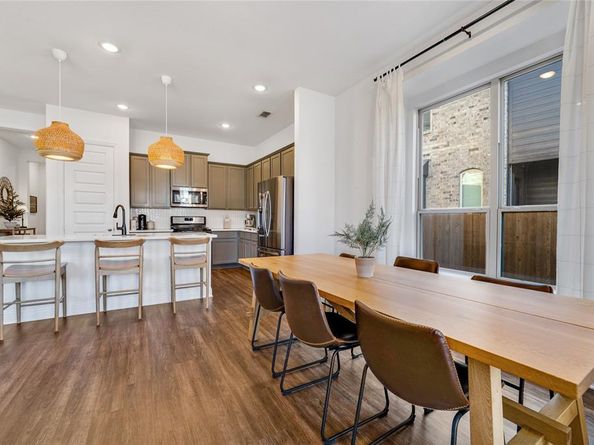 1501  White Water Way , Aubrey Texas 76227