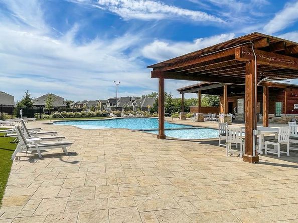 1501  White Water Way , Aubrey Texas 76227