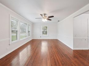 1022  Churchill Road , Fort Worth Texas 76114