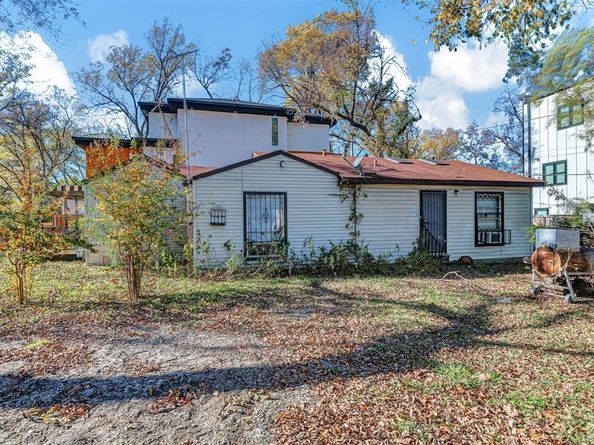 917  Walkway Street , Dallas Texas 75212