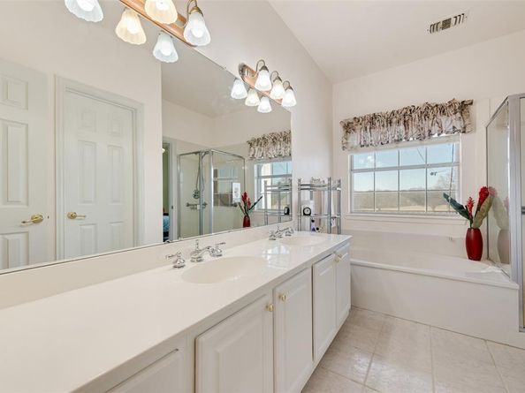 1607  Masters Drive , DeSoto Texas 75115