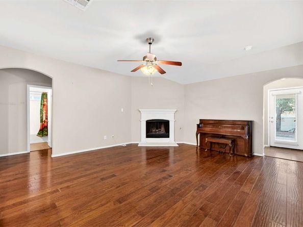 9105  Waterman Drive , Aubrey Texas 76227