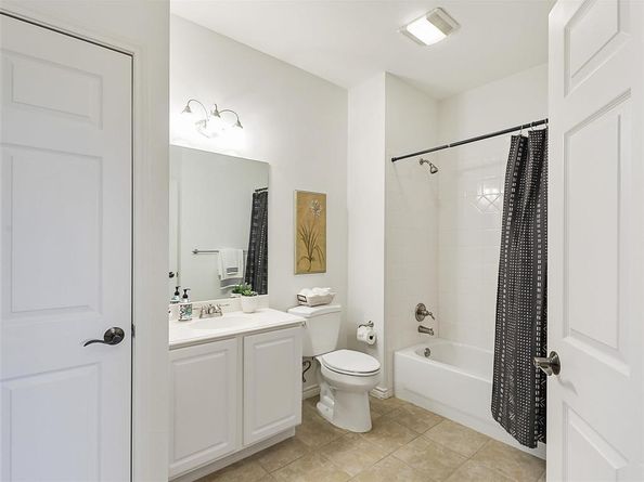 2601  Marsh Lane  124, Plano Texas 75093