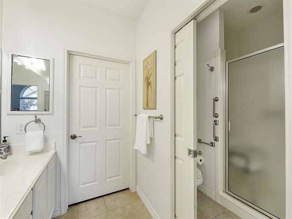 2601  Marsh Lane  124, Plano Texas 75093