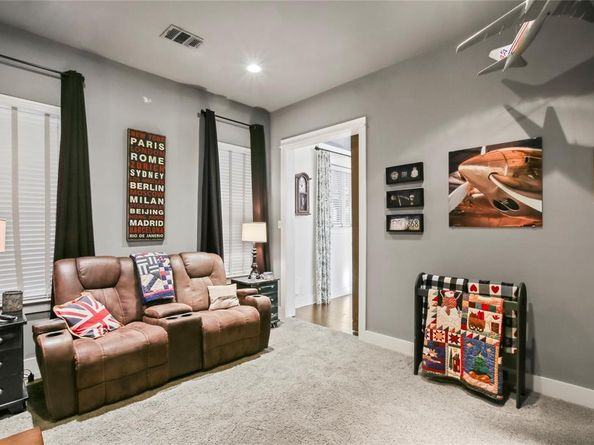 125  George Owens Road , Ponder Texas 76259