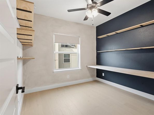 4413  Murphy Lane , Carrollton Texas 75010