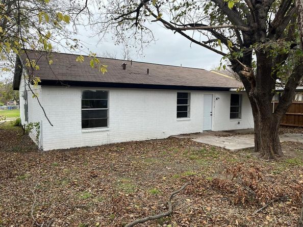 3771  Stagecoach Trail , Dallas Texas 75241