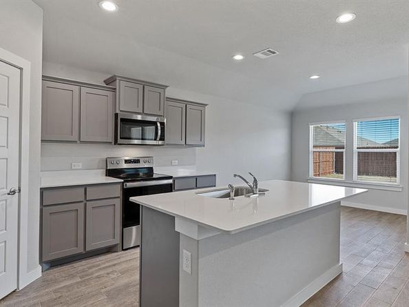 2520  GOLDFINCH Drive , Denton Texas 76205