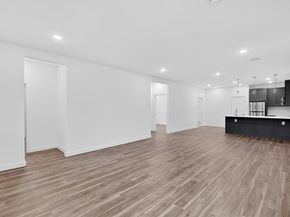 4523  Metropolitan Avenue , Dallas Texas 75210