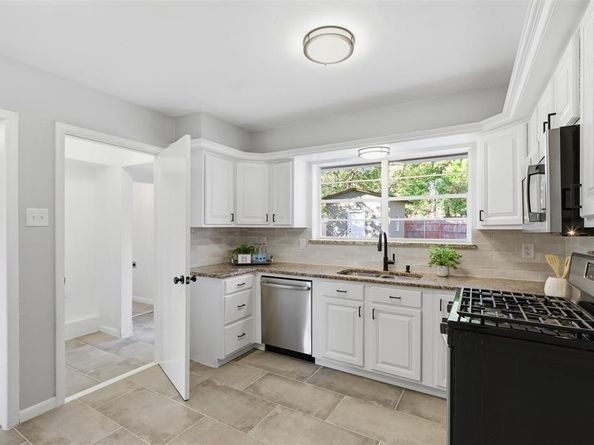 105  Tulip Drive , Garland Texas 75041