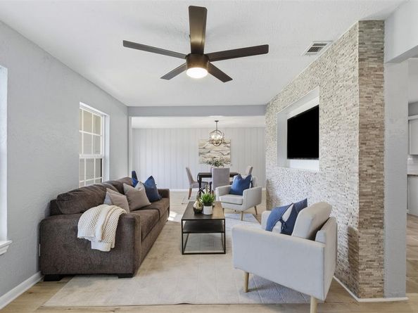 105  Tulip Drive , Garland Texas 75041