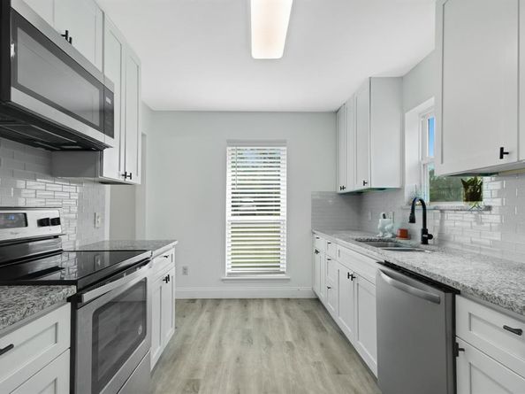 1319  Brazos Boulevard , Lewisville Texas 75077