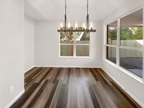 1211  Dacki Avenue , Dallas Texas 75211